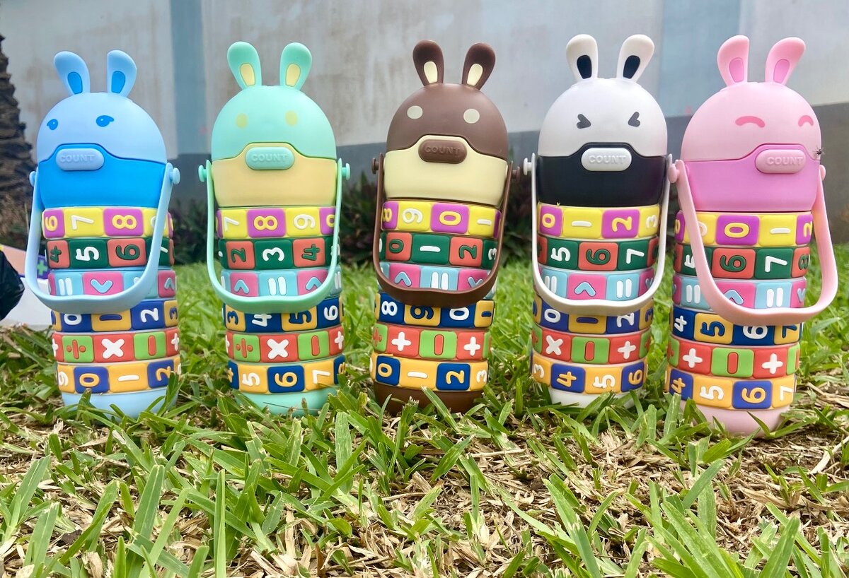 Bouteille éducative colorée enfants