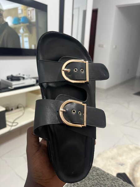 Sandales à Boucles Élégantes