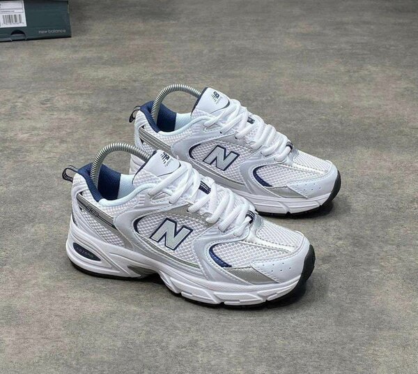 Baskets blanches sport homme