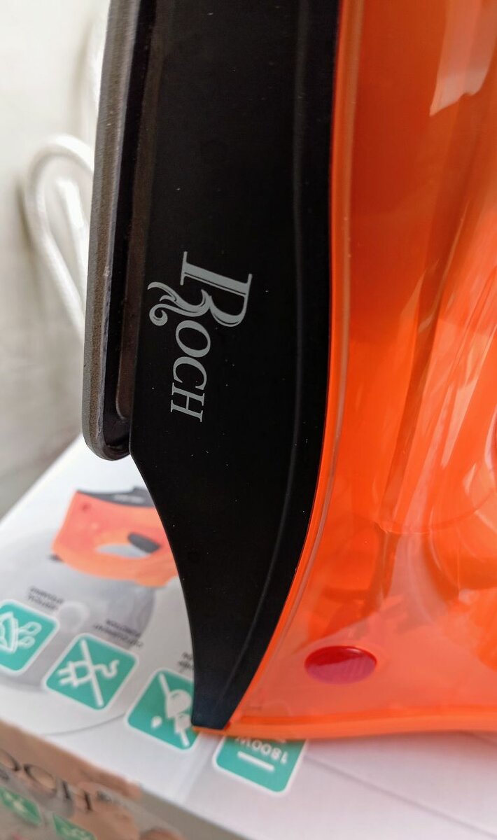 Fer à repasser électrique Roch