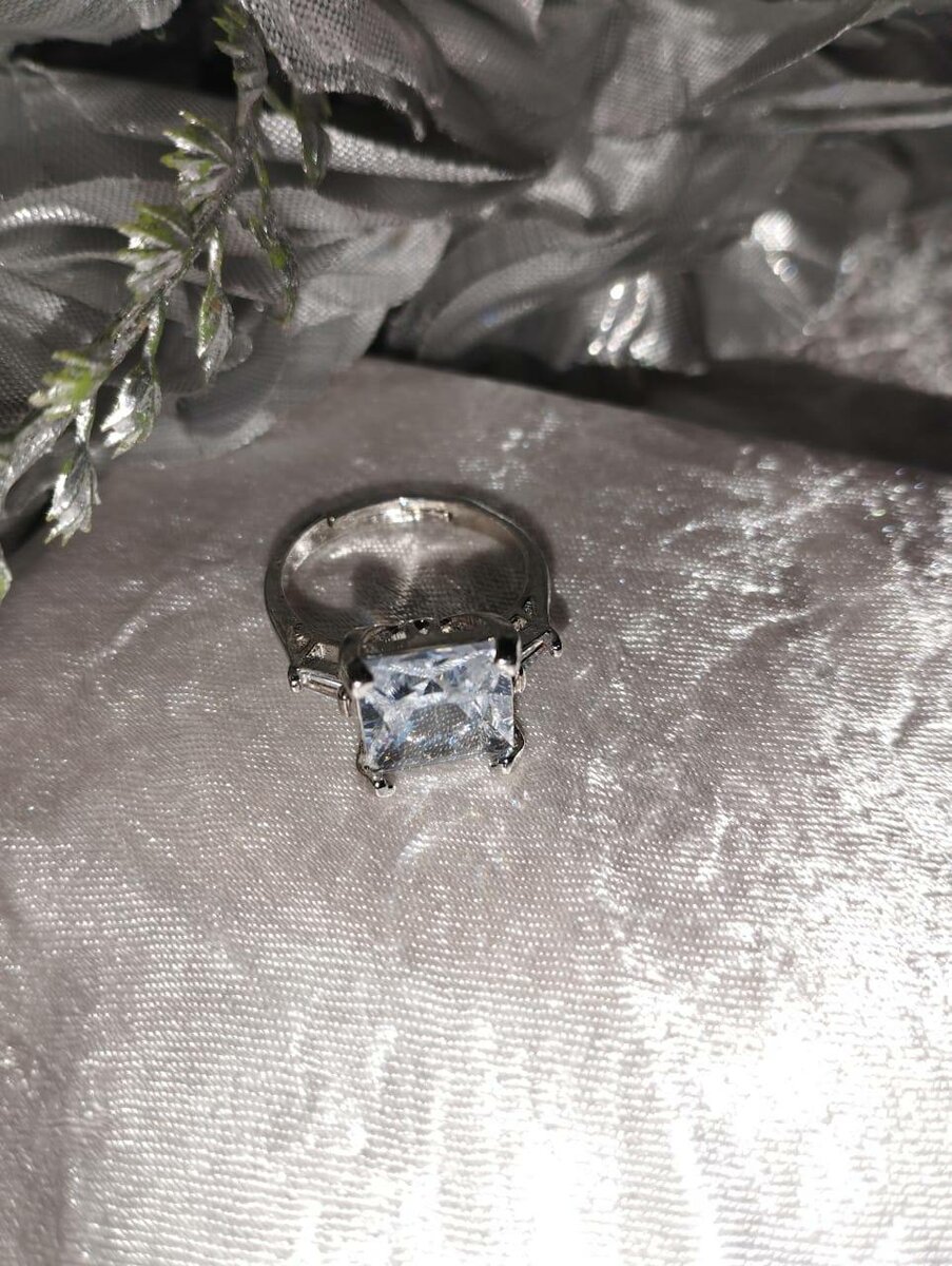 Rectangular Crystal Ring