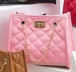 Fashionable and high-quality women's handbag