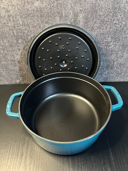 Чугунный казан Radiance