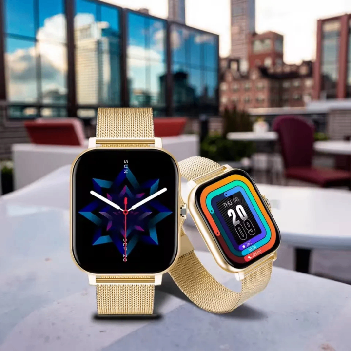 Montre connectée élégante dorée