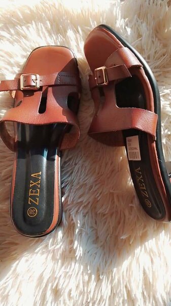 Sandales marron Zexa élégantes