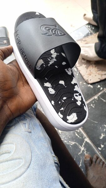 Claquettes de piscine unisexes