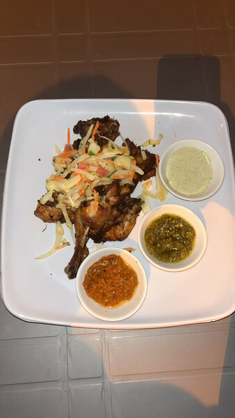 Poisson Grillé avec Sauces