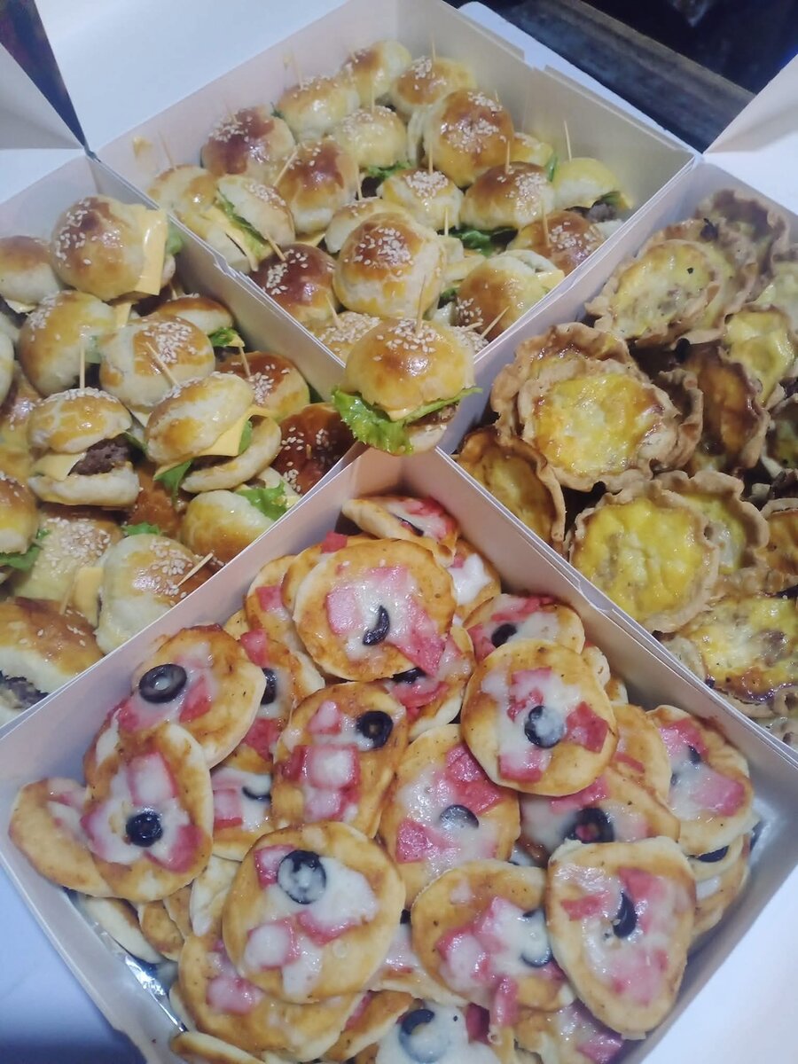 Mini Pizzas et Snacks Variés