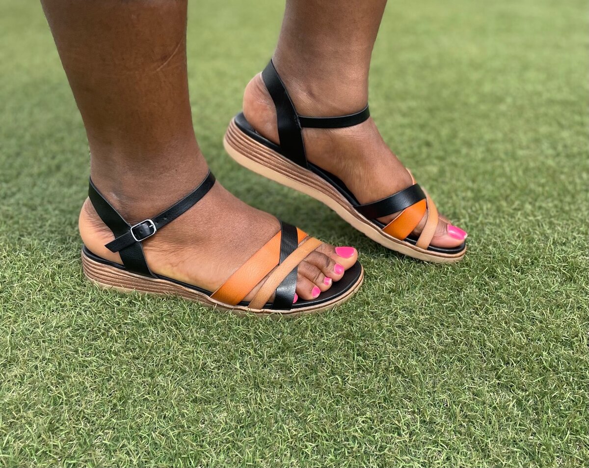 Ladies sandals