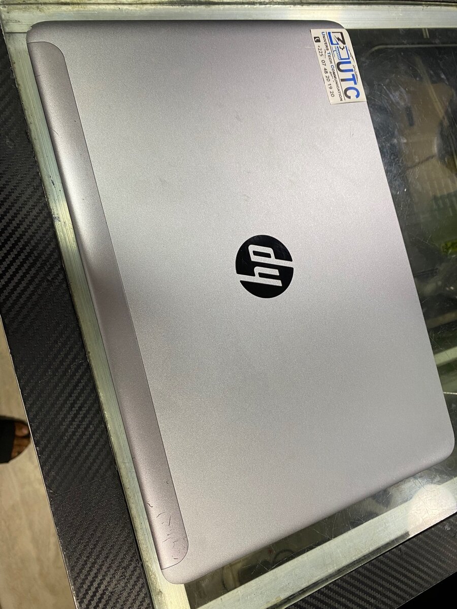 HP CORE I7 EN 14 POUCE