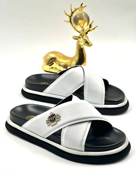 Solid double sold fashion slippers