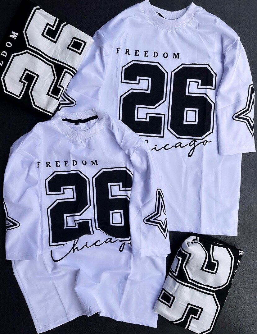 T-shirts sport noirs/blancs