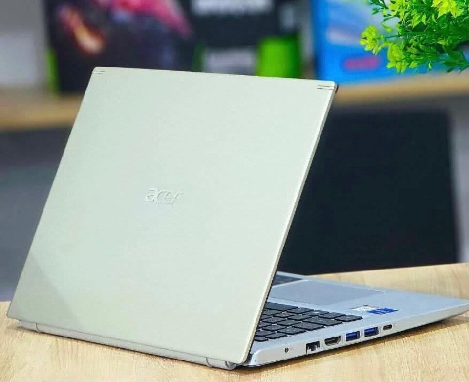 Acer Aspire i5 13Th gen/ 16 Go