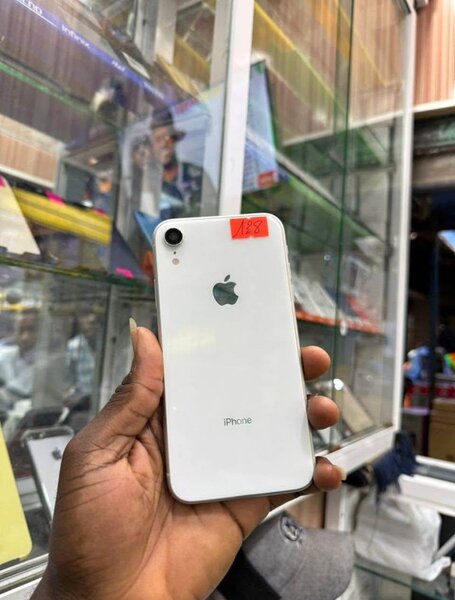 iPhone XR 128GB Blanc