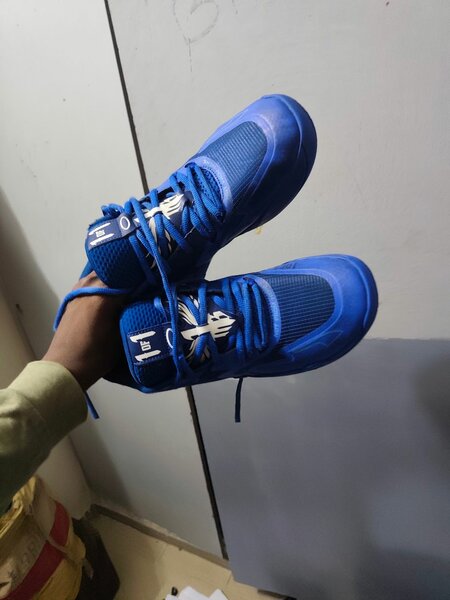 Baskets bleues tendance