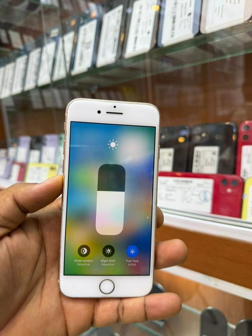 iPhone 8 en bon état