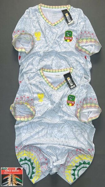 Maillot de football tribal