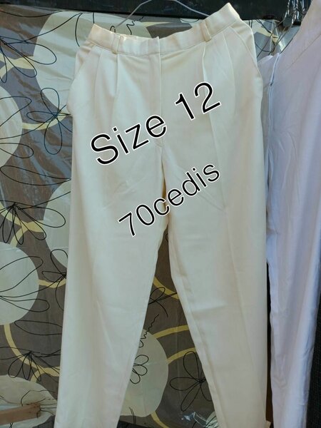 Material Trousers
