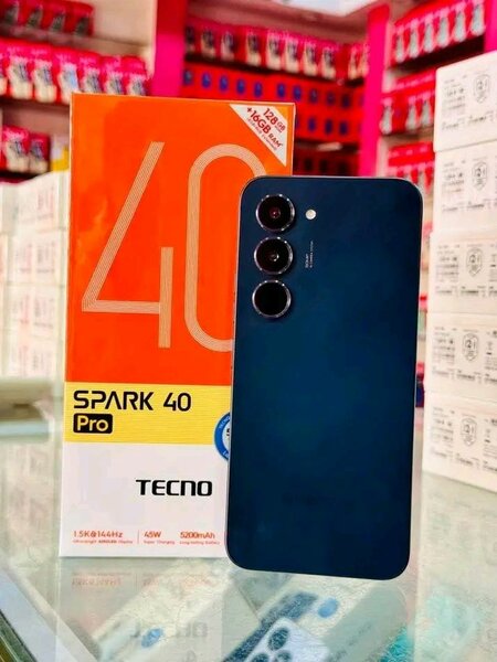 Tecno Spark 40 Pro