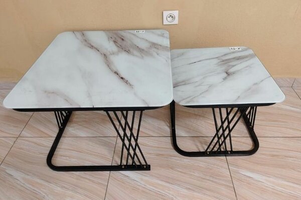 Tables gigognes marbrées