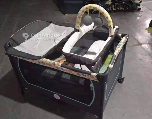 Lit parapluie pliable bébé noir