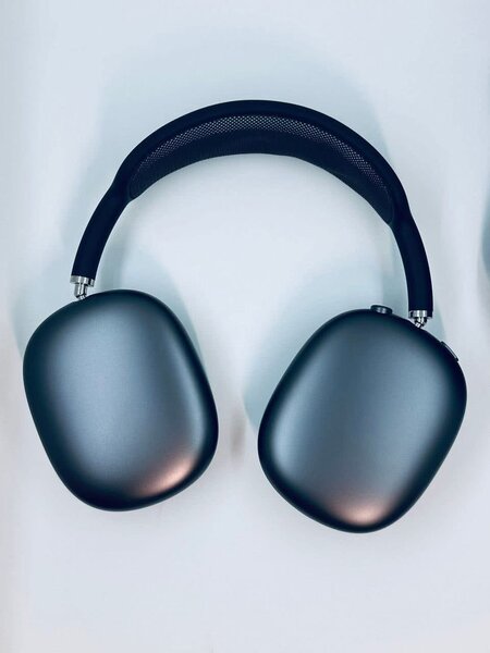 AirPods Max  2024