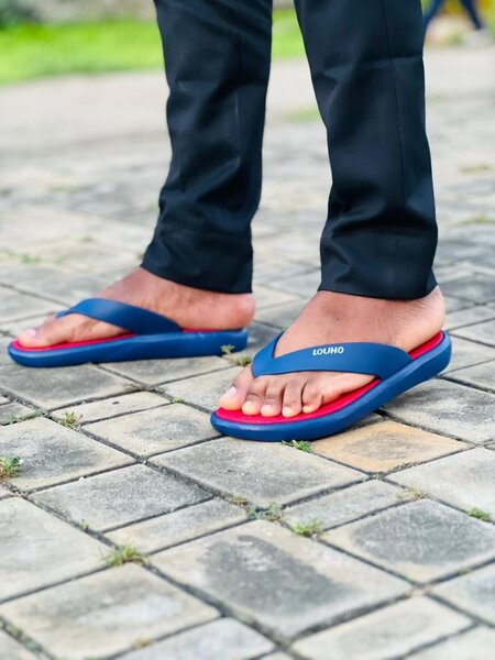 Sandales bleues confortables