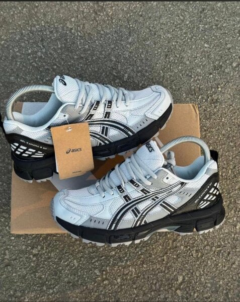 Baskets ASICS confortables