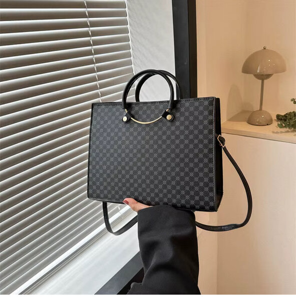 Sac à main élégant noir