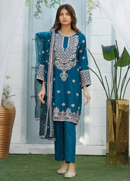 3 piece suit lawn