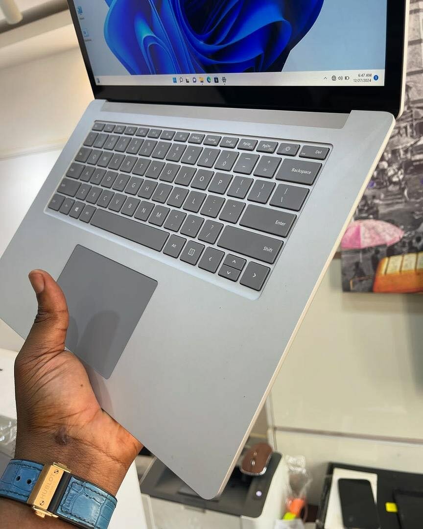 Microsoft surface laptop