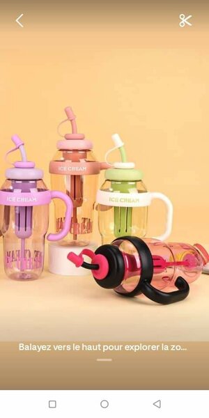 Gobelet créatif avec paille intégrée