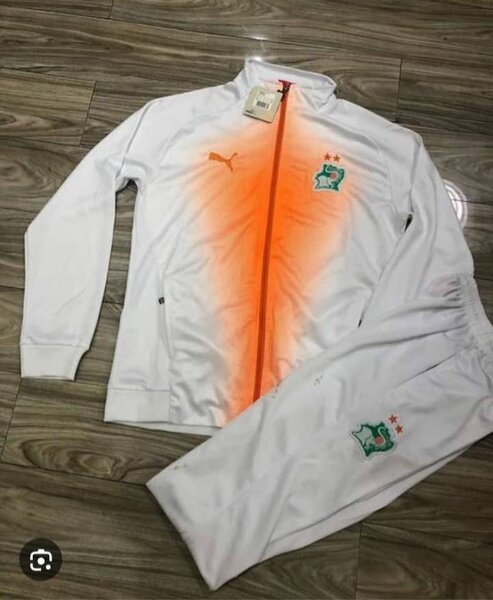 Survêtement sportif blanc