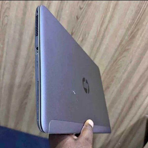 Ordinateur portable élégant