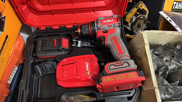 Шуруповерт Артлайн