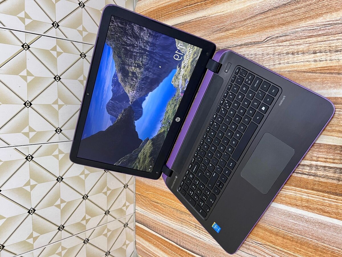 *HP PAVILION 15 NOTEBOOK*