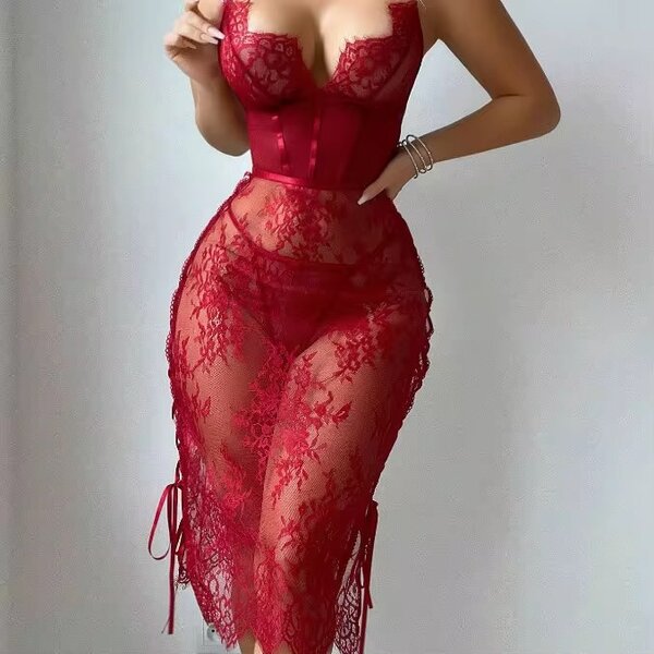Robe lingerie transparente rouge