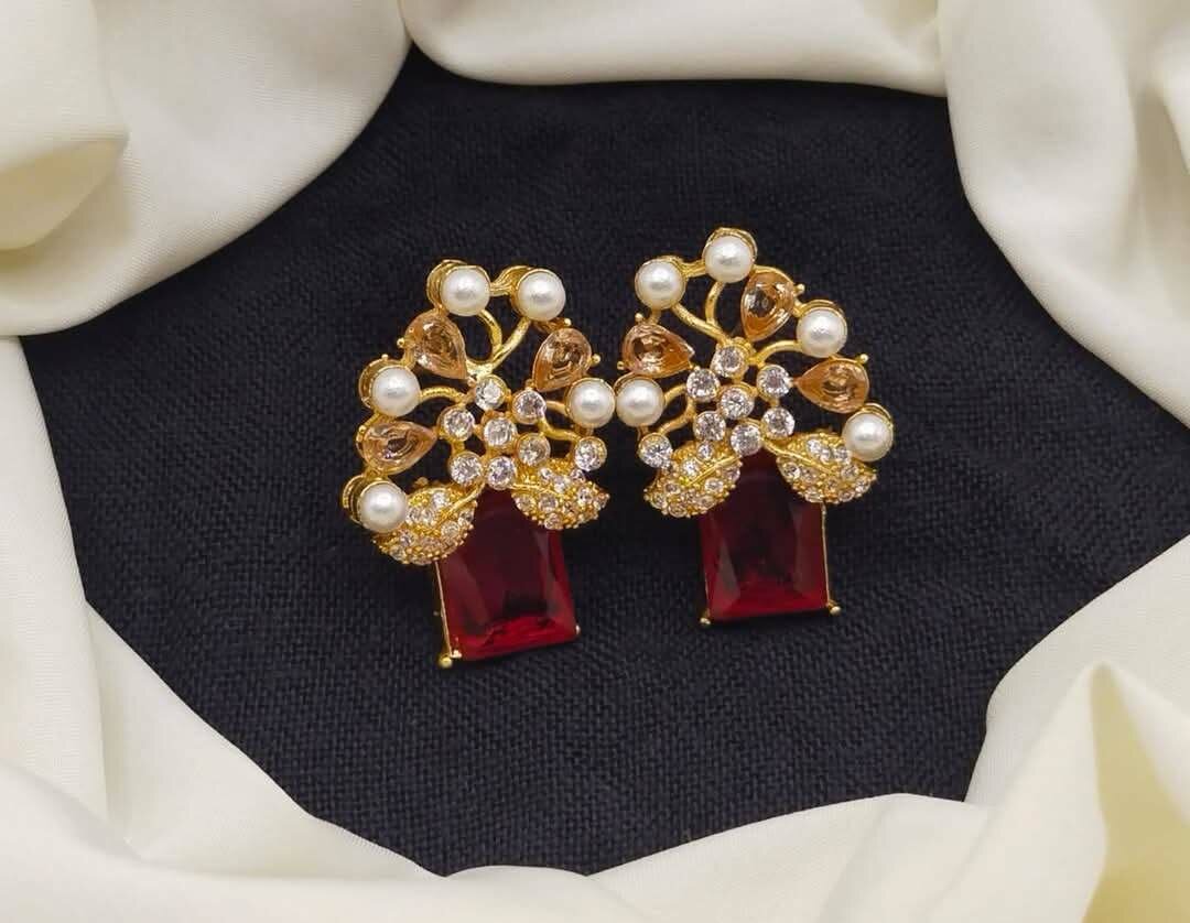 Ladies earrings