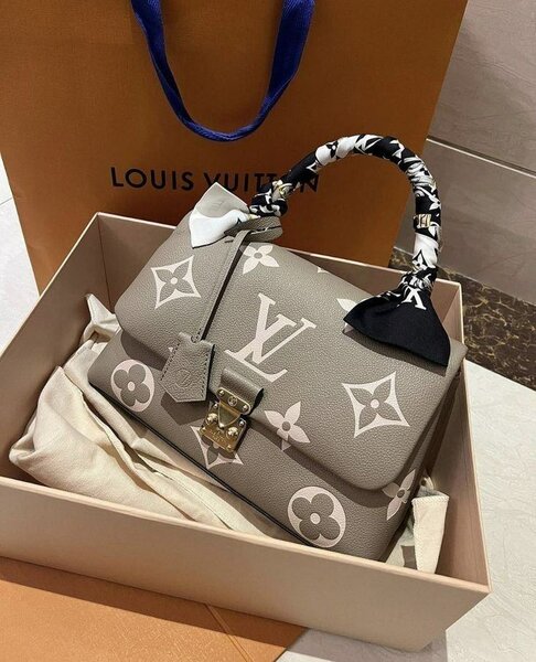 Louis Vuitton bag