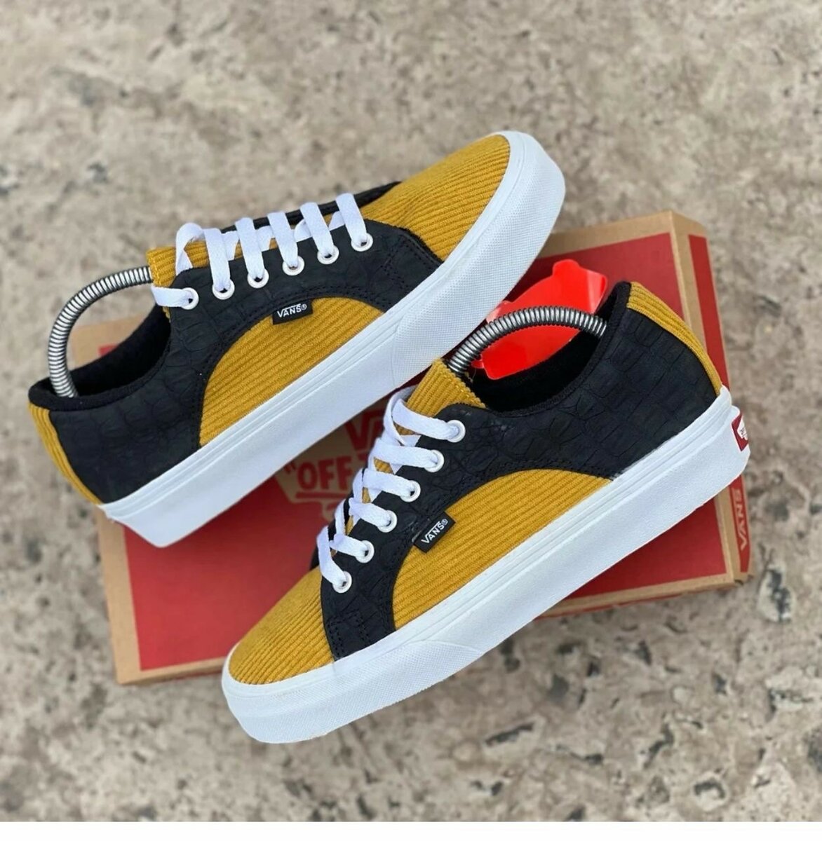 Sneakers en toile colorée