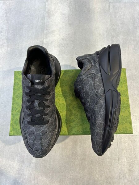 Baskets Gucci élégantes noires