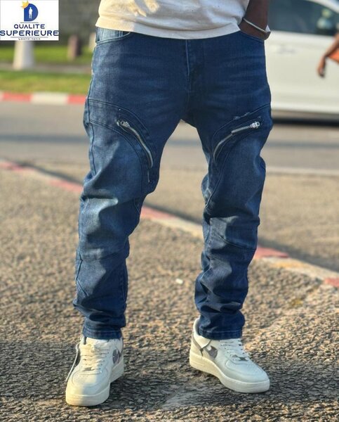 Jean streetwear homme moderne