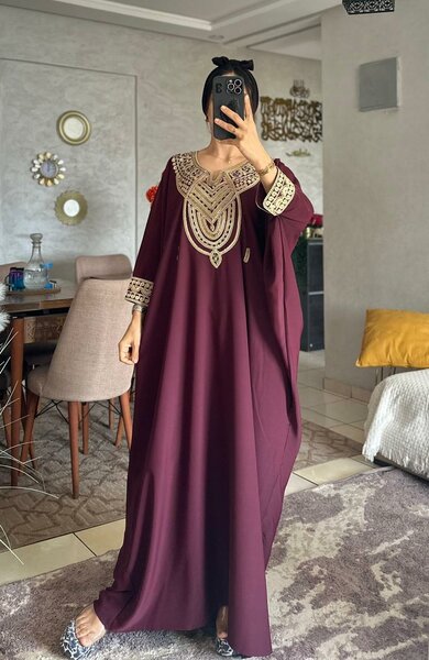 Robe Caftan Élégante Bordeaux