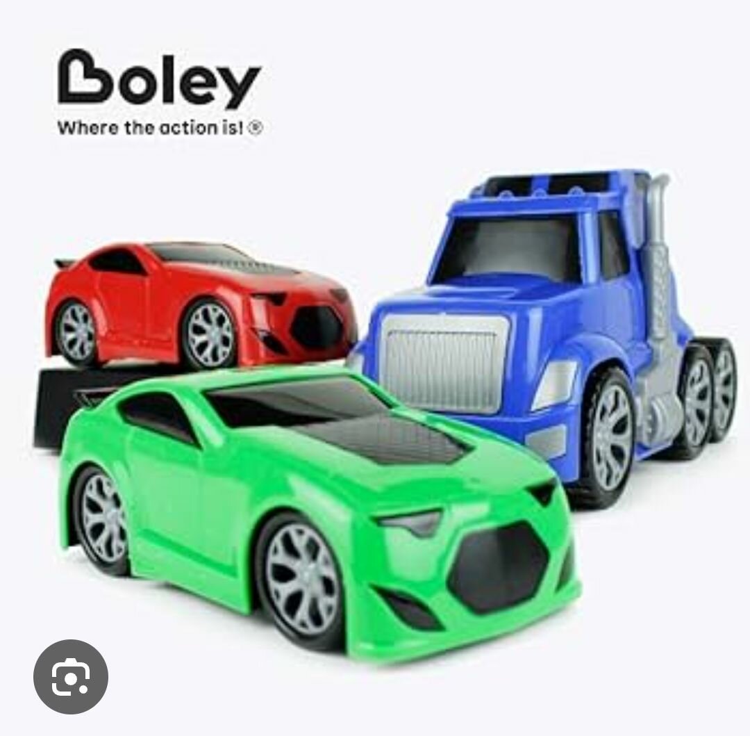 Camion jouet avec voitures