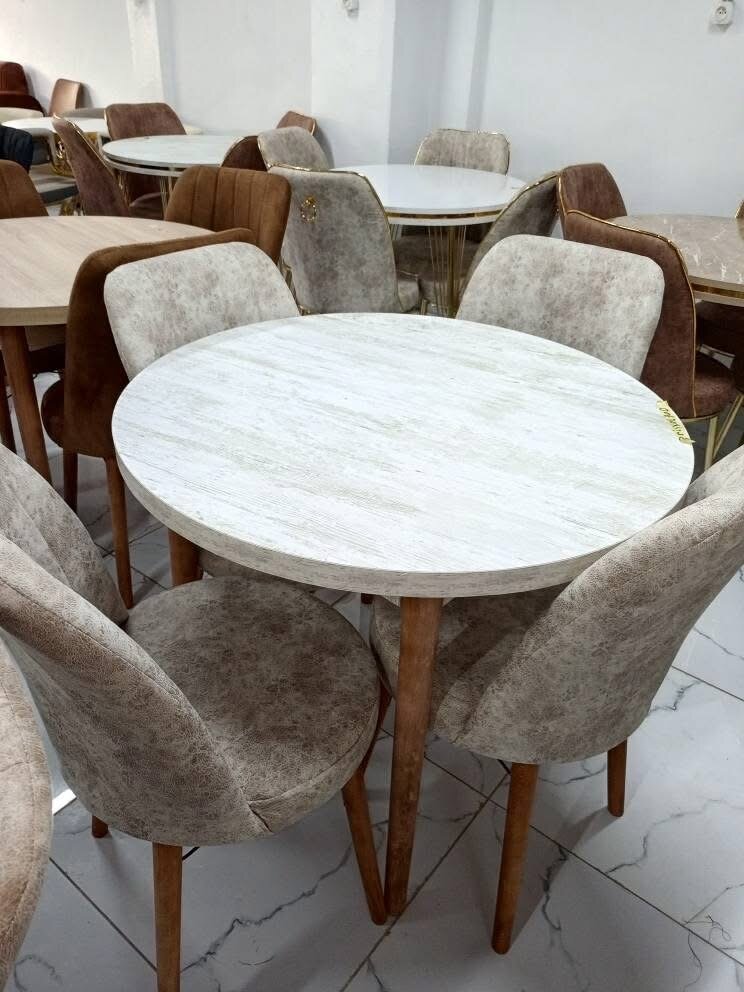 Ensemble Table Ronde + Chaises