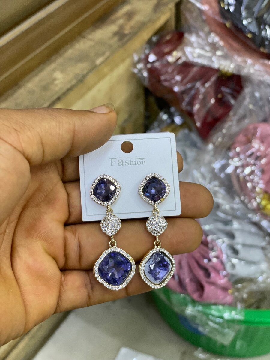 Jewelry earrings