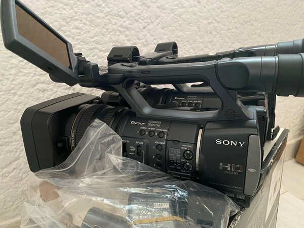 SONY NX3