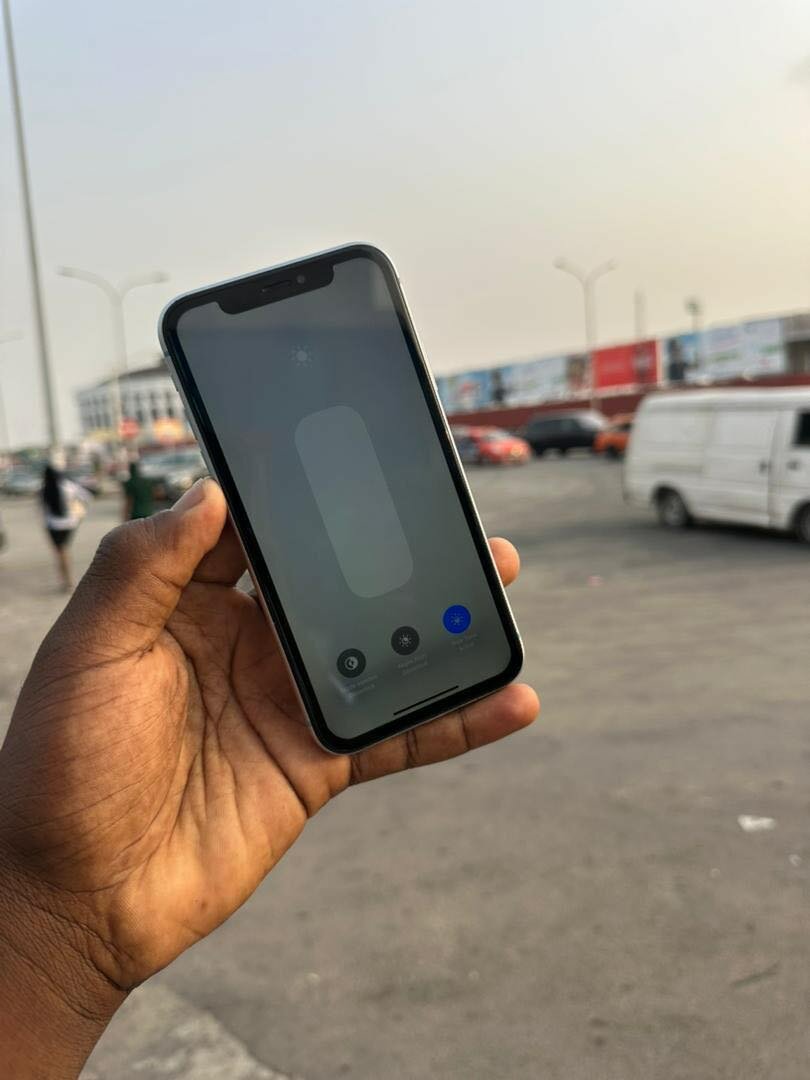 iPhone XR 64giga casineuf sans Face ID