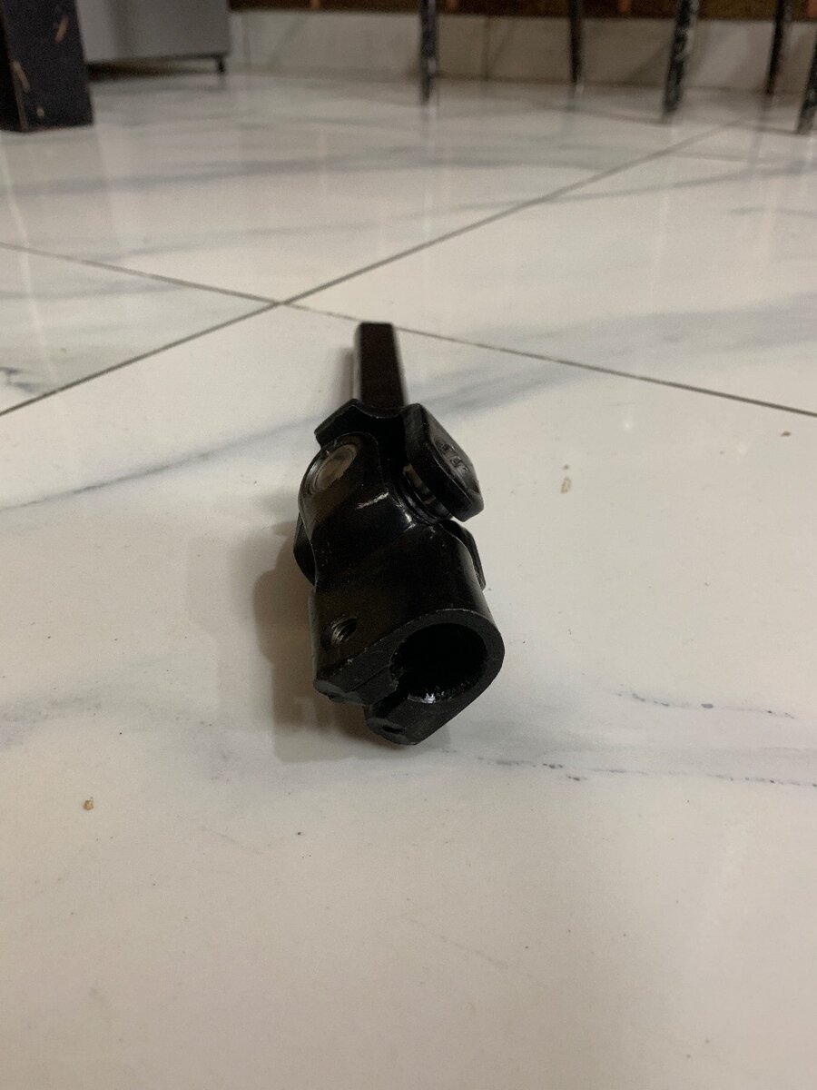 Cardan universel pour voiture