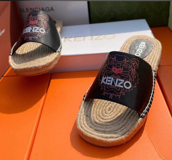 Tongs de luxe pour hommes